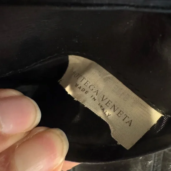 Authentic Bottega Veneta Black Woven Leather Wallet - Picture 14 of 15